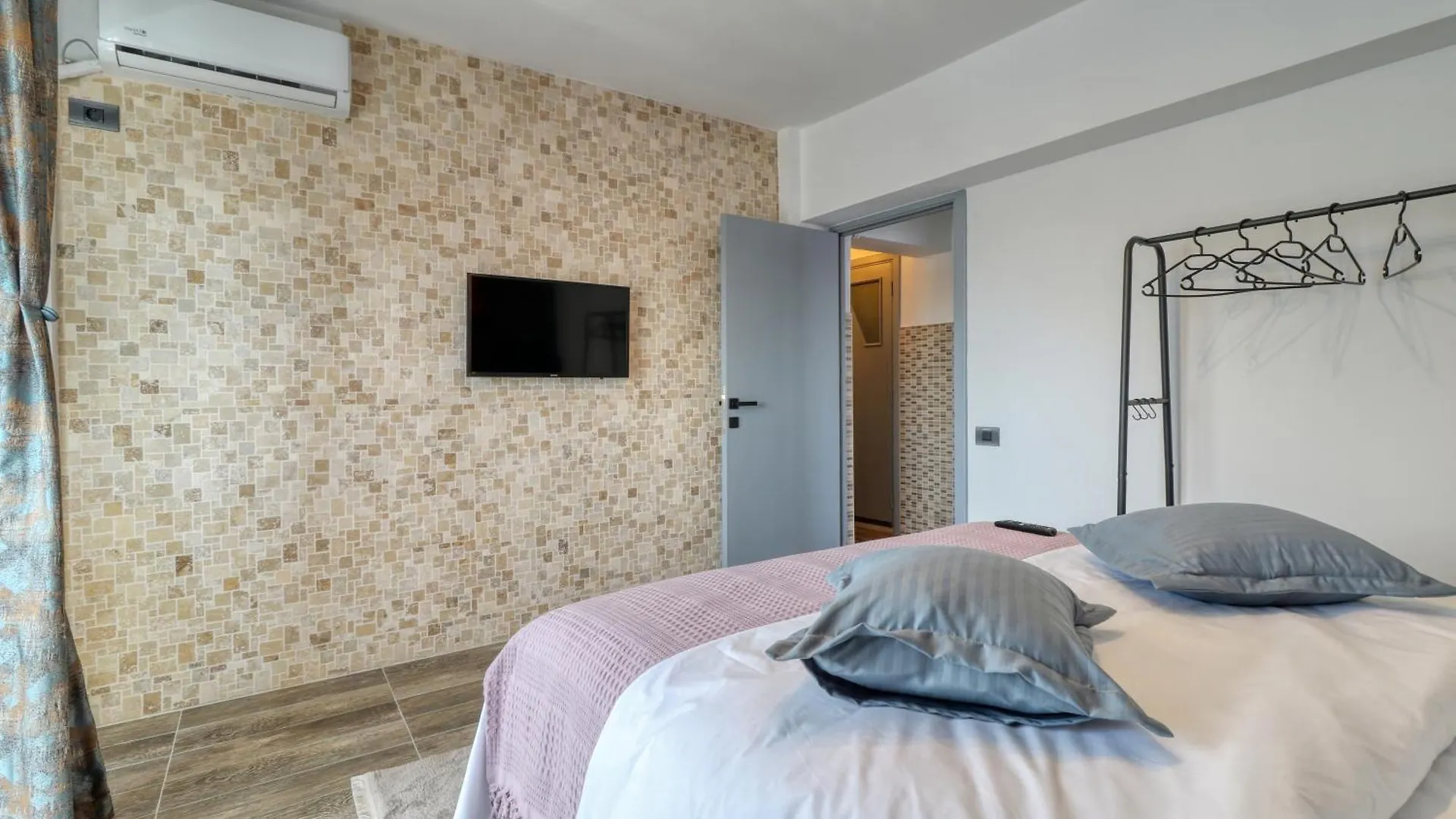 Rdi Elegance Apartment Downtown Bucharest Romania