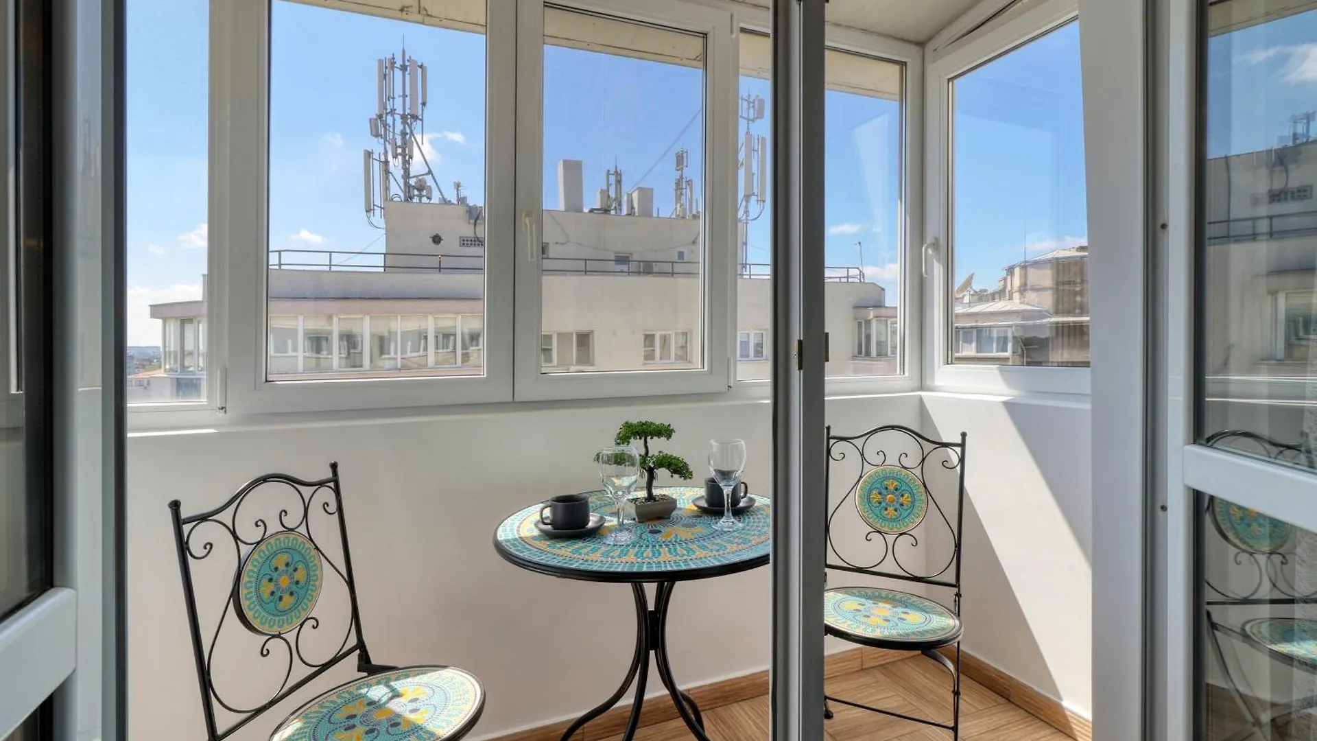 Rdi Elegance Apartment Downtown Bucureşti 0*,  România